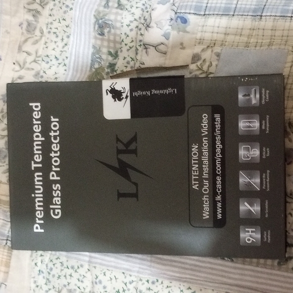 Screen protector - Picture 3 of 4